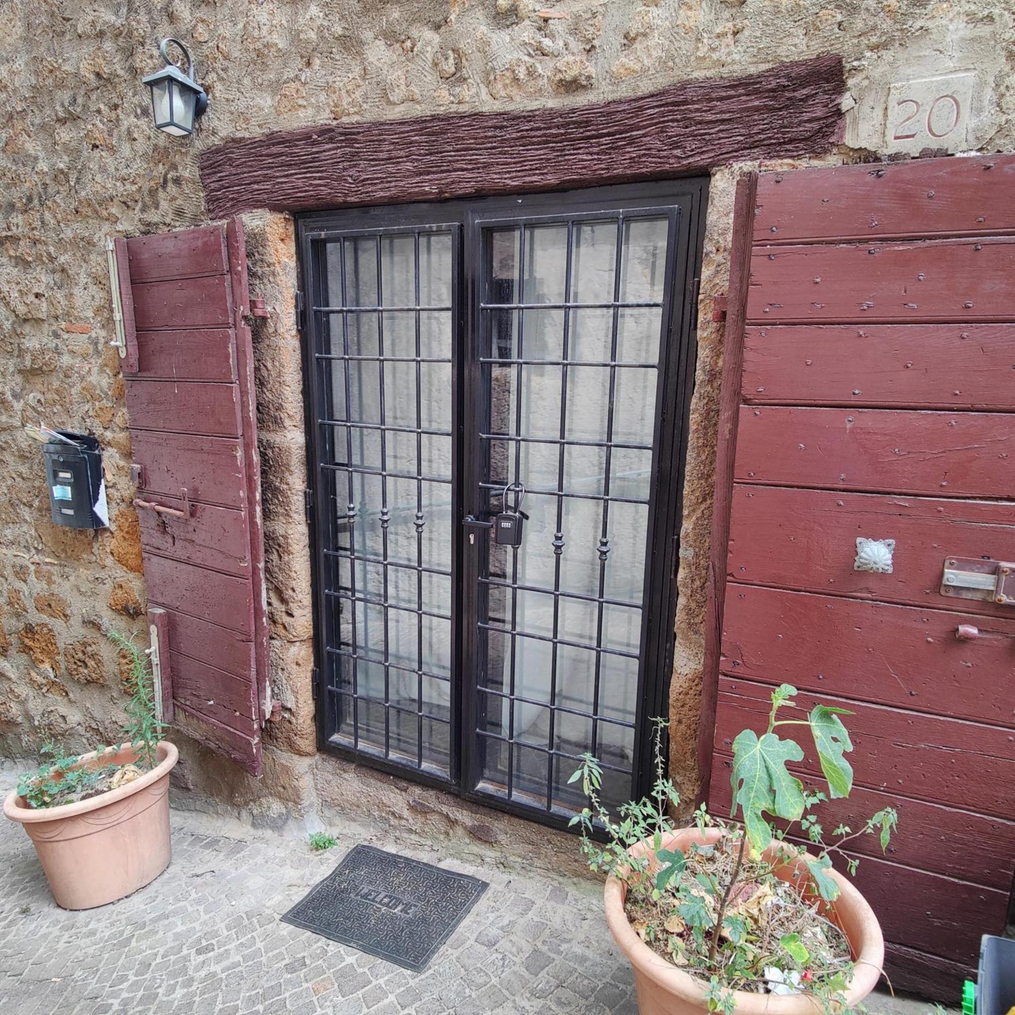 Maestosa Roccaforte Dei Principi, 3 Piani Tutti Per Voi! Sutri Dış mekan fotoğraf